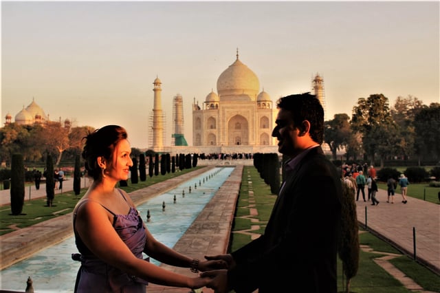 Maya Rahul At Taj 3.jpg